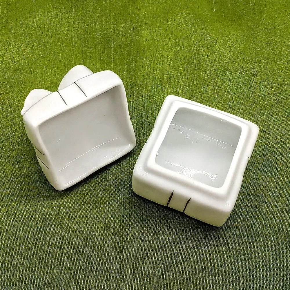 Beverly Clark Silver Bow Porcelain Trinket Box